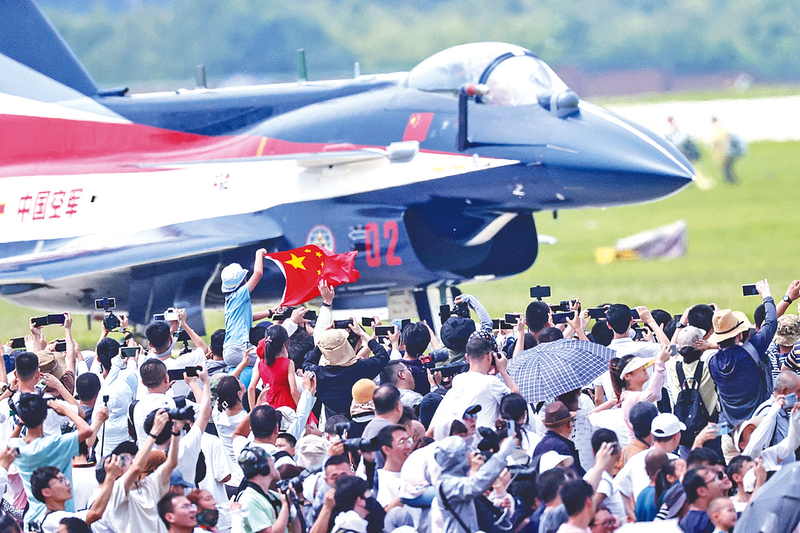 男女日屄视频在线长春航空展迎来首个公众日